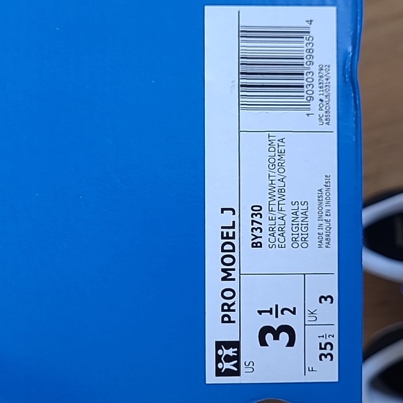 Adidas sneakers - Picture 5 of 7